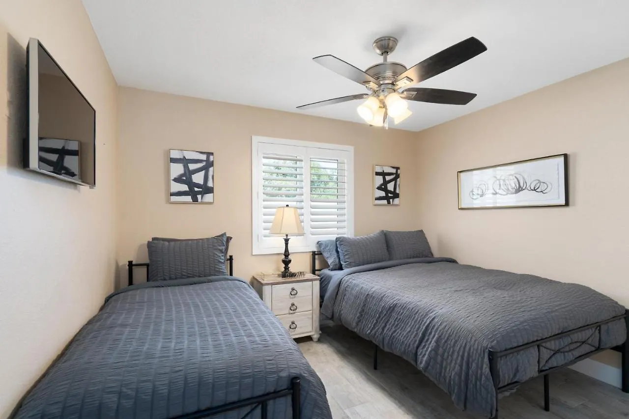 Cozy Phoenix Home Heated Pool & Spa With King Beds
