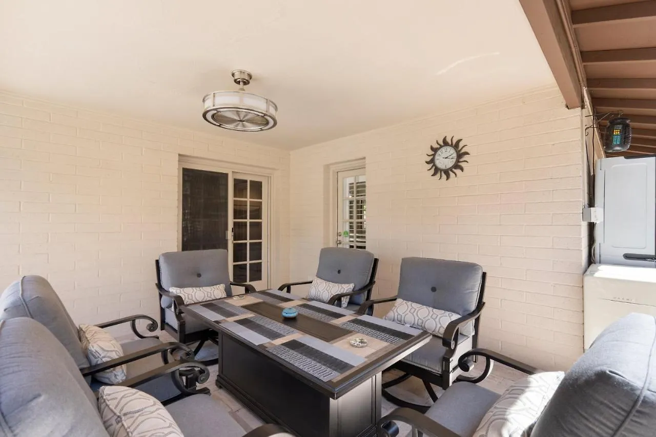 Cozy Phoenix Home Heated Pool & Spa With King Beds